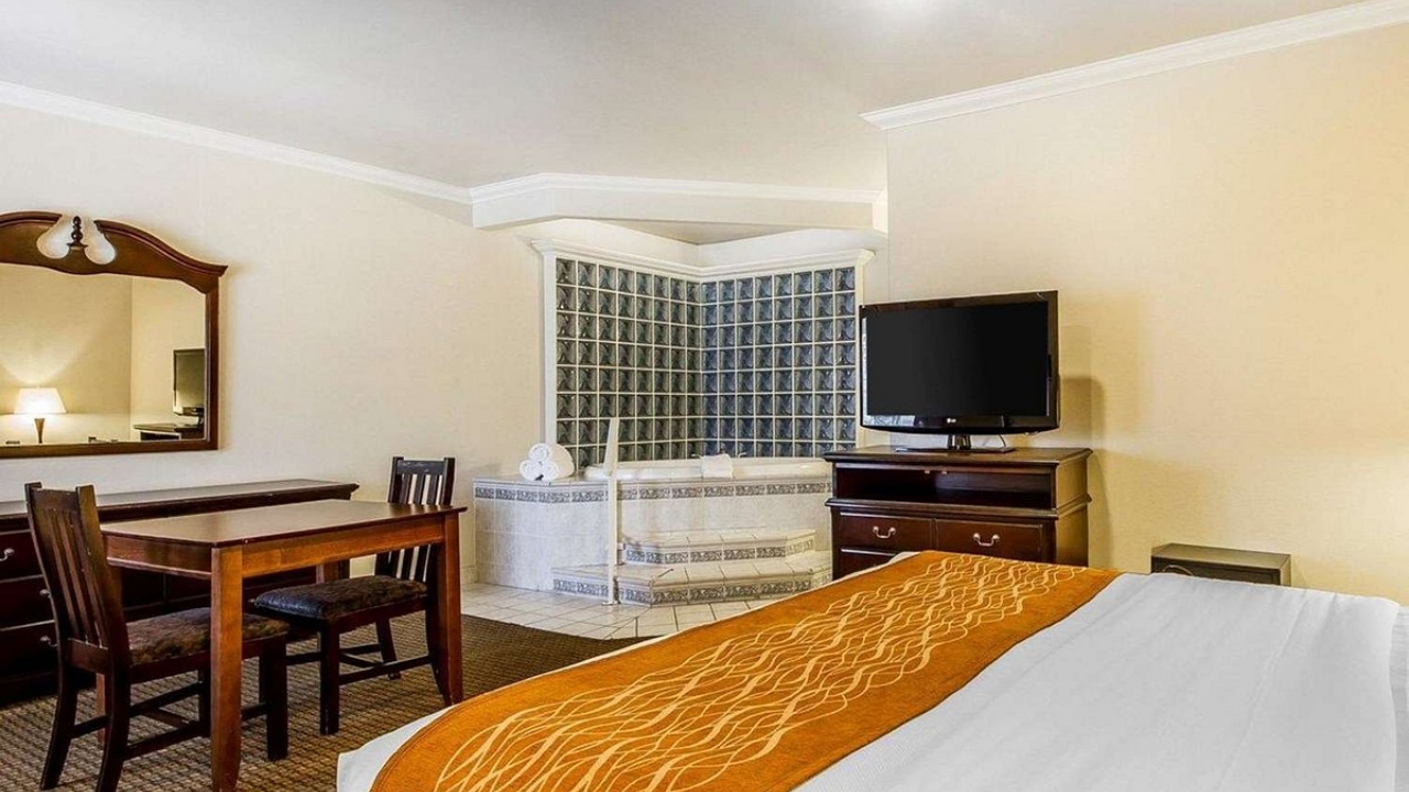 Hotels In Monterey, CA| The Inn At 1252 Monterey CA